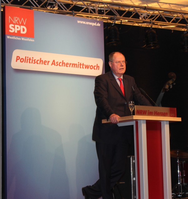 Peer Steinbrück bei seiner Rede am Politischen Aschermittwoch in Schwerte