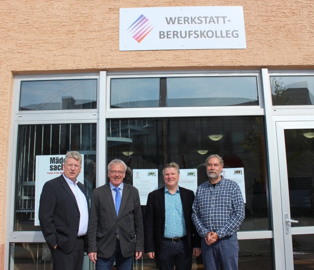 Foto (v.l.n.r.): Hartmut Ganzke MdL, Dieter Schulze, Rüdiger Weiß MdL, Herbert Dörmann