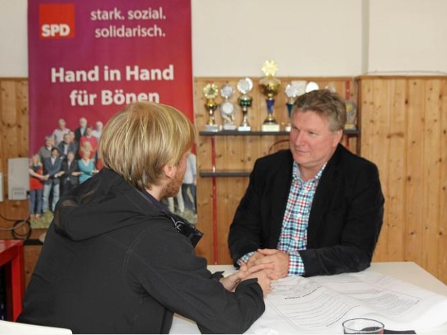 Der Landtagsabgeordnete Rüdiger Weiß hält regelmäßig eine Sprechstunde im SPD-Büro in Bönen ab