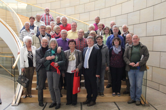 Die Gruppe der ERH Unna zu Besuch bei Rüdiger Weiß im Landtag